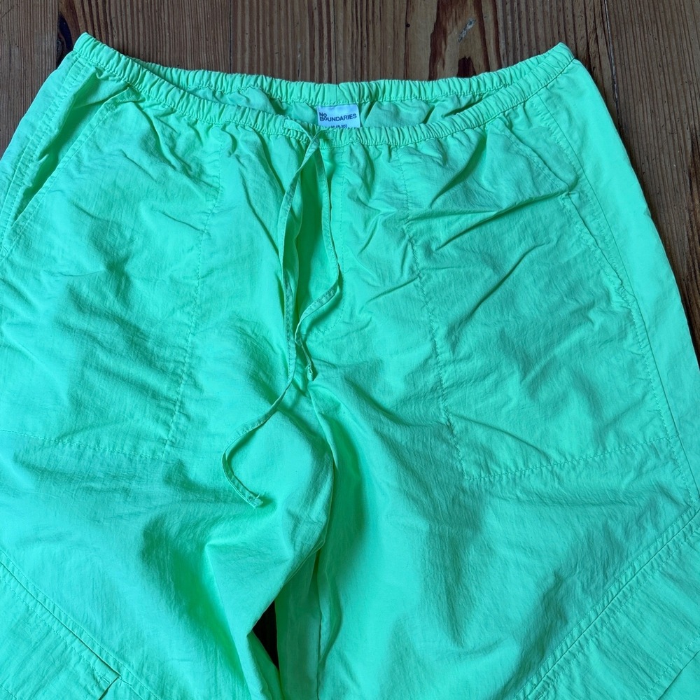 No Boundaries Cargo Pants Womens Neon Green Nylon Utility Y2K SIZE M 8-10 - Picture 2 of 7